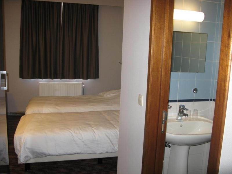 Hotel Les 100 Ciels เซนท์-ฮิวเบิร์ต ห้อง รูปภาพ